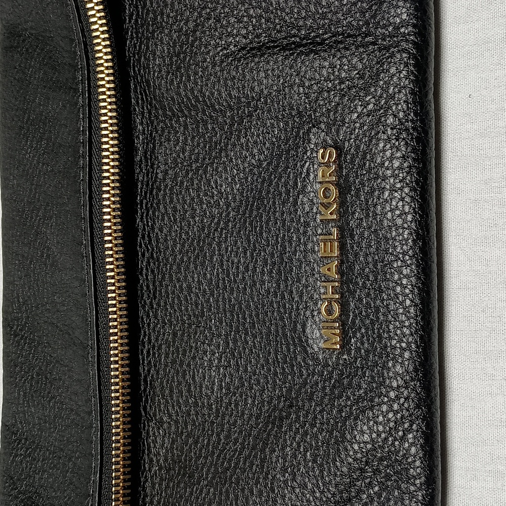 Micheal Kors zip detail women's clutch bag - Picture 2 of 5